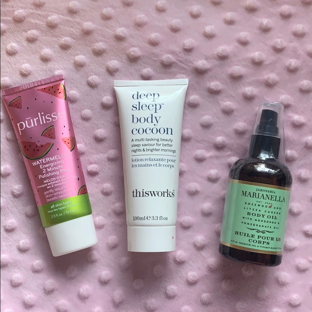 Cosmetic Bundle - Body Oil, Body Lotion, Face Peel